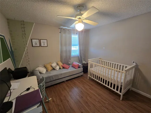 Residence photo 33