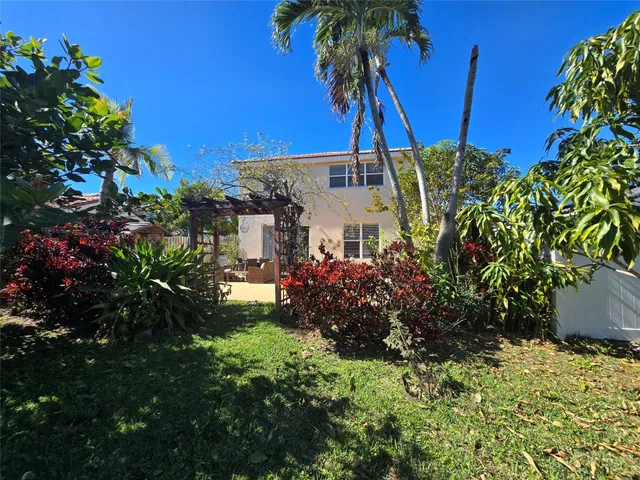Residence photo 45