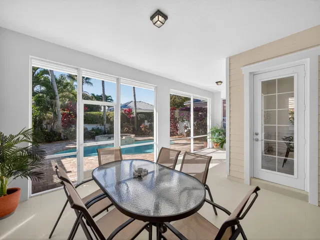 Mallory Creek Abacoa Residence photo 19