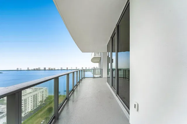 Nautilus 220 Unit 2005 photo 12