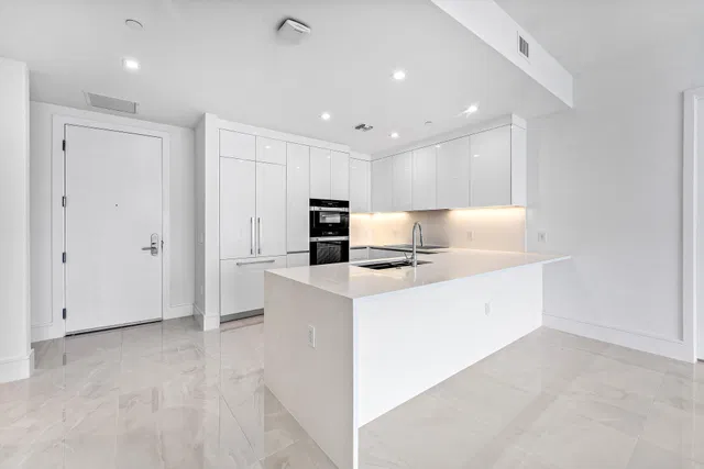Nautilus 220 Unit 2005 photo 14