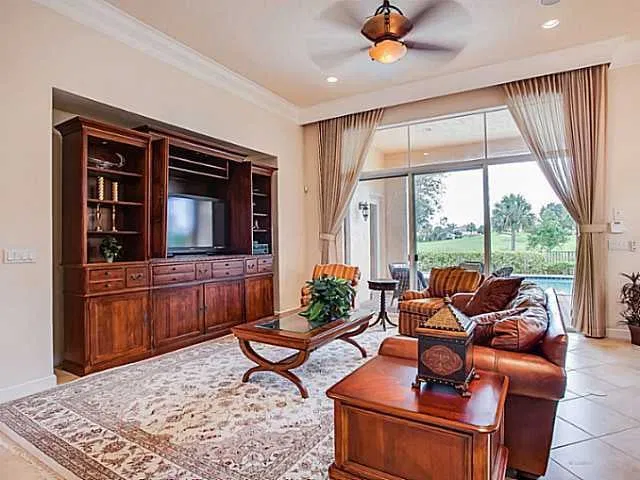 Mirasol Country Club Residence photo 3
