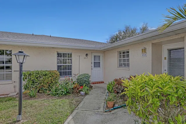  Residence photo 4