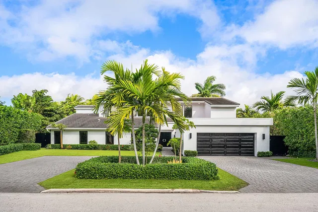Royal Palm Yacht and Country Club Residence photo 2