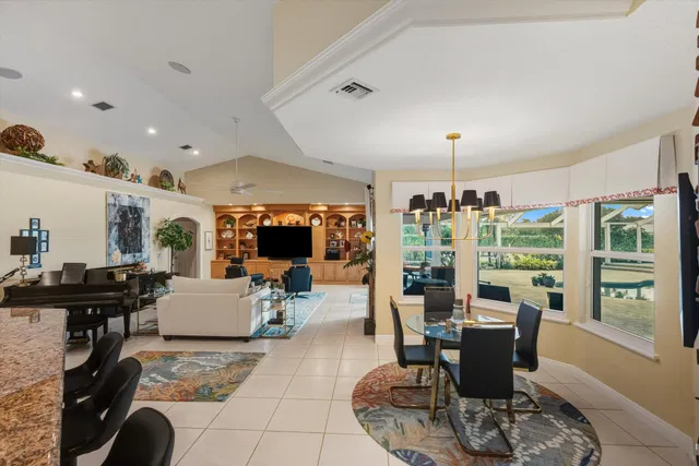 Paddock Park Residence photo 42
