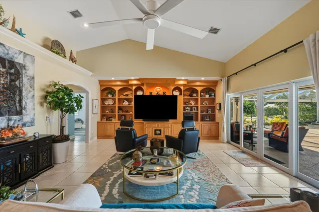 Paddock Park Residence photo 18