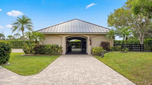 Paddock Park Residence photo 46