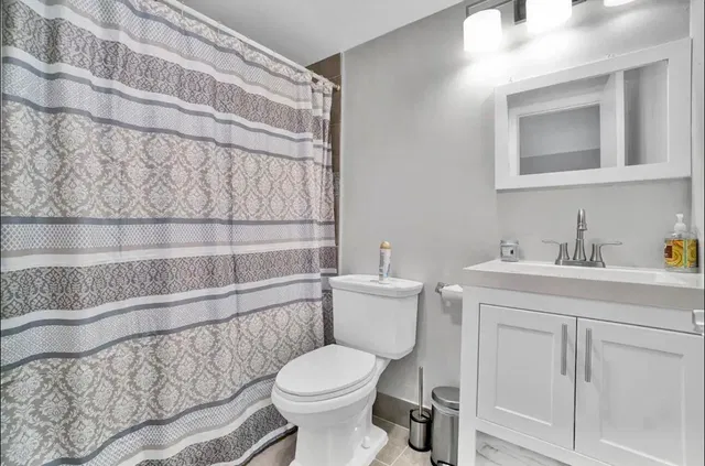  Unit 102 photo 15