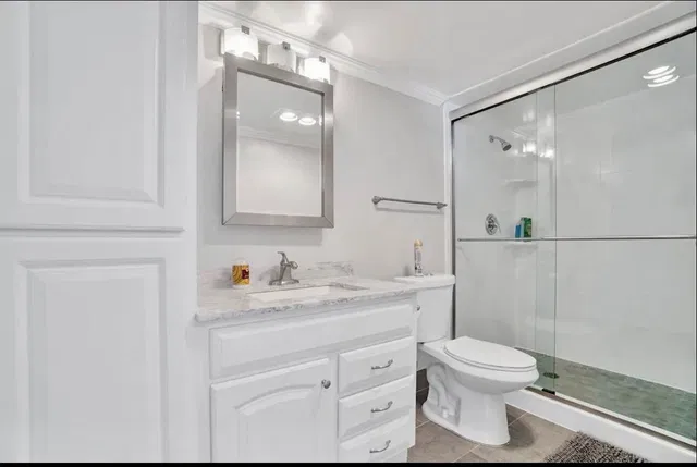  Unit 102 photo 16