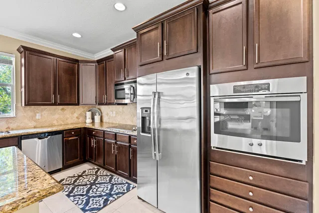 Residence photo 18