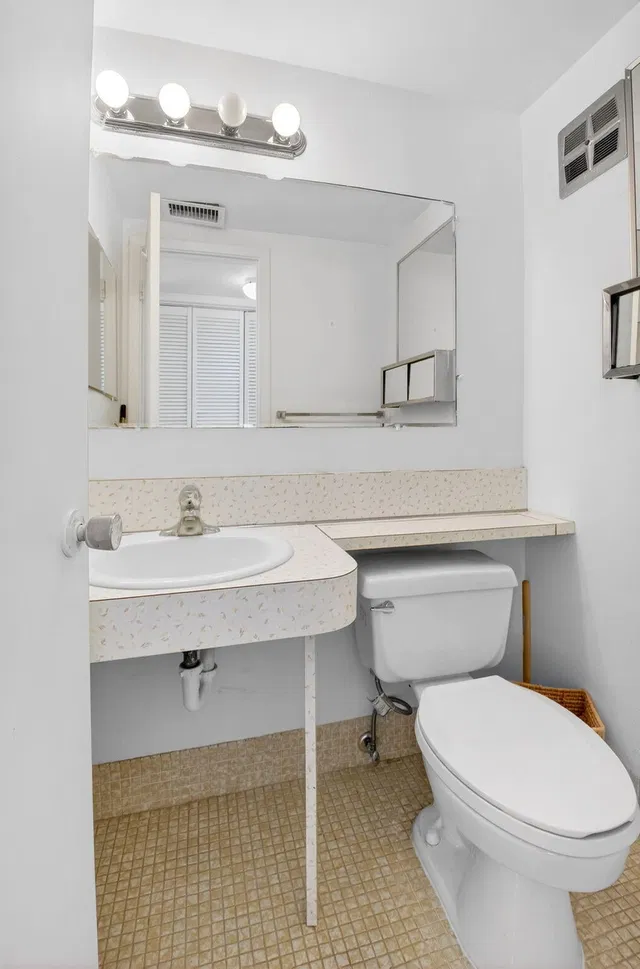  Unit 205 photo 20