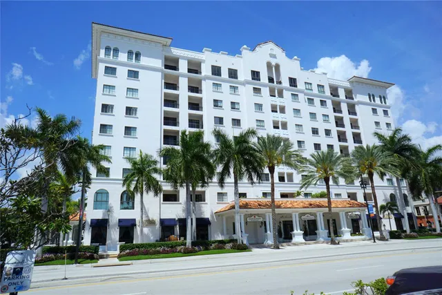 233 S Federal Boca Unit 401 photo 2