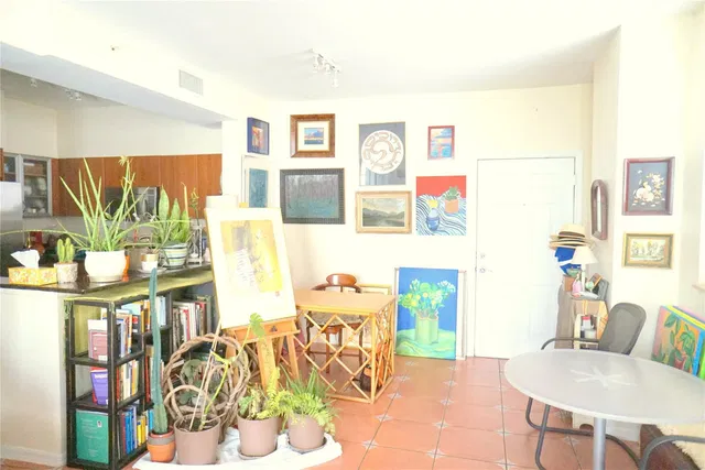 233 S Federal Boca Unit 401 photo 4