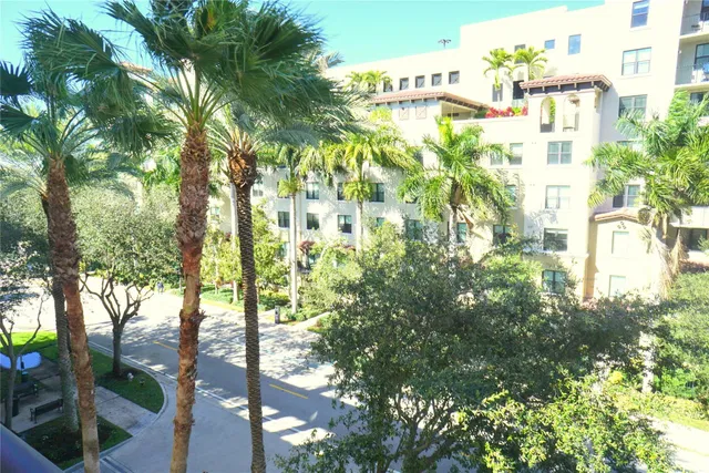 233 S Federal Boca Unit 401 photo 15
