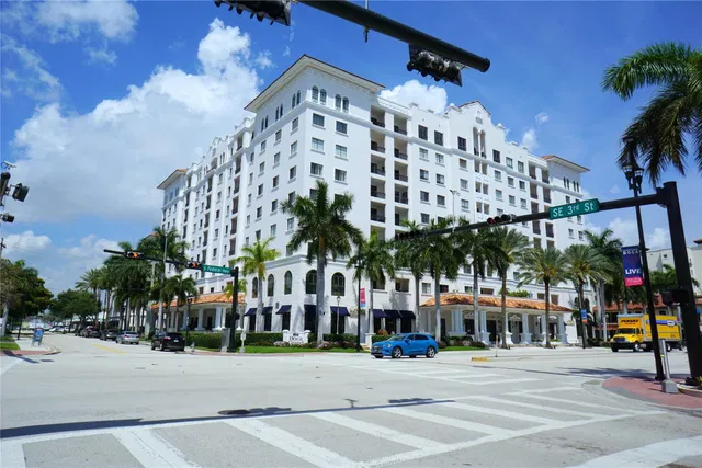 233 S Federal Boca Unit 401 photo 37