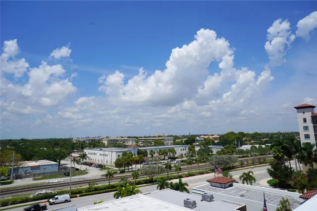 233 S Federal Boca Unit 401 photo 41