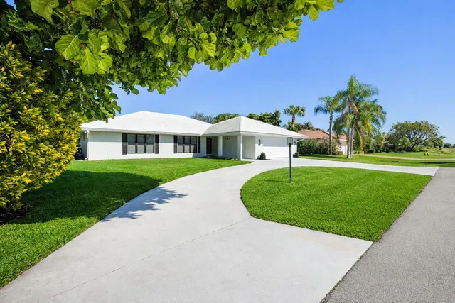 Residence photo 3