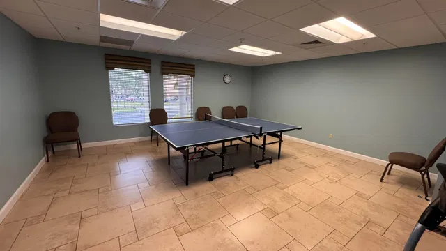 Unit 4090 photo 36
