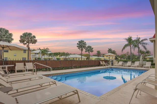 Singer Island Unit 205 photo 2