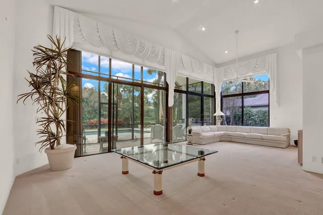 Frenchman's Creek Residence photo 11