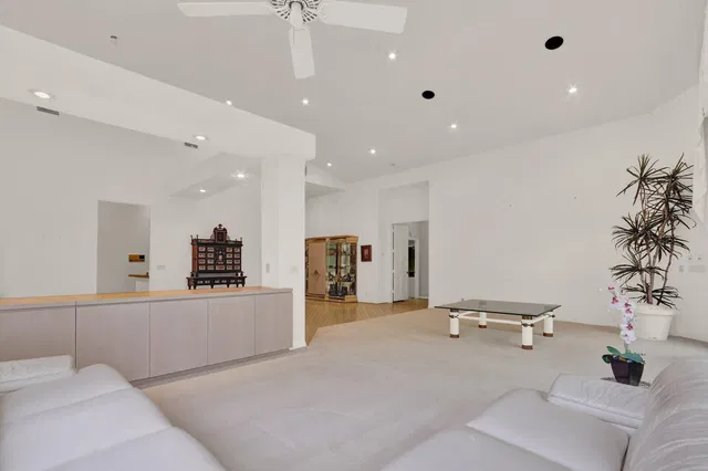 Frenchman's Creek Residence photo 13