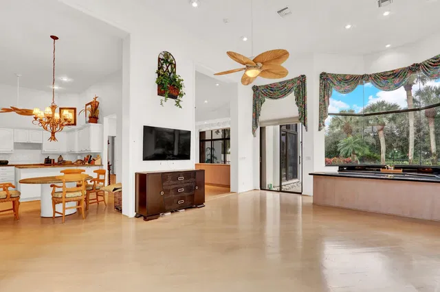 Frenchman's Creek Residence photo 18