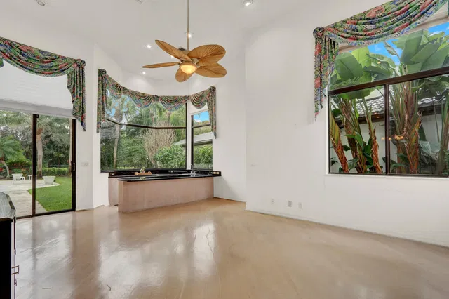 Frenchman's Creek Residence photo 19