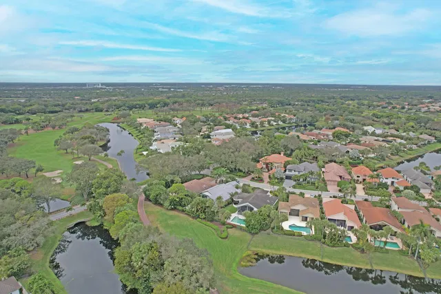 Frenchman's Creek Residence photo 33