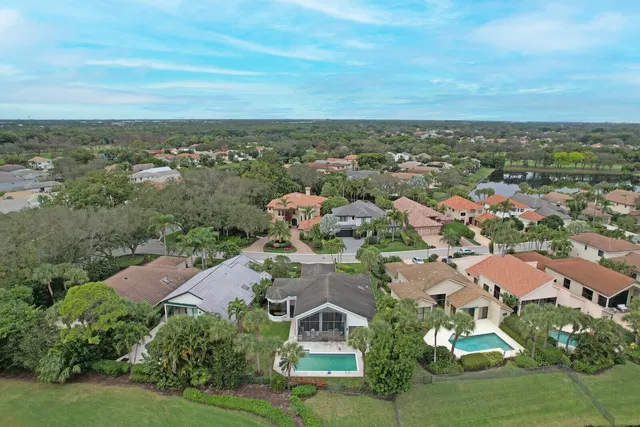 Frenchman's Creek Residence photo 35