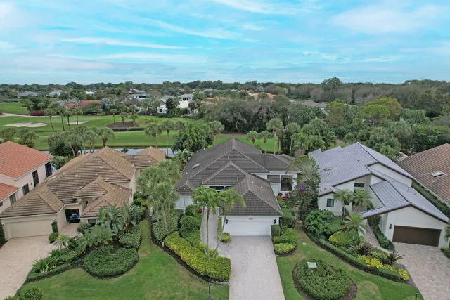 Frenchman's Creek Residence photo 39