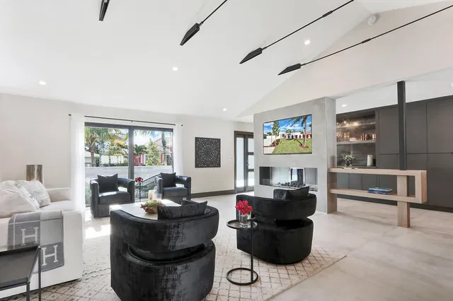 Residence photo 20
