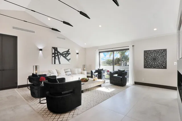 Residence photo 21