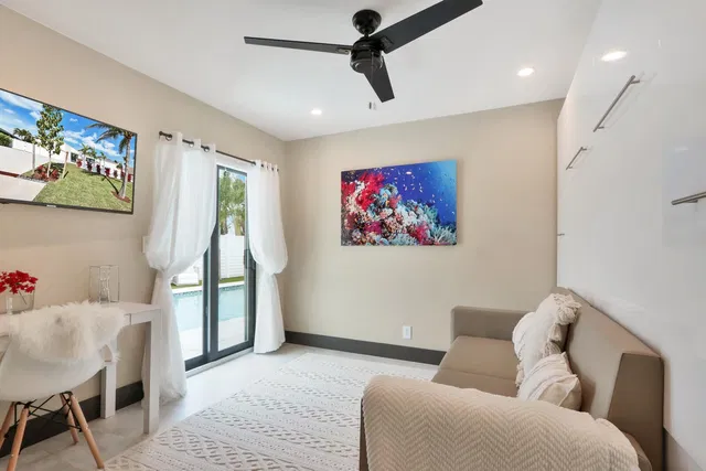 Residence photo 48