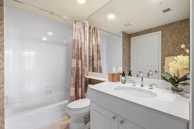 Unit 202 photo 26