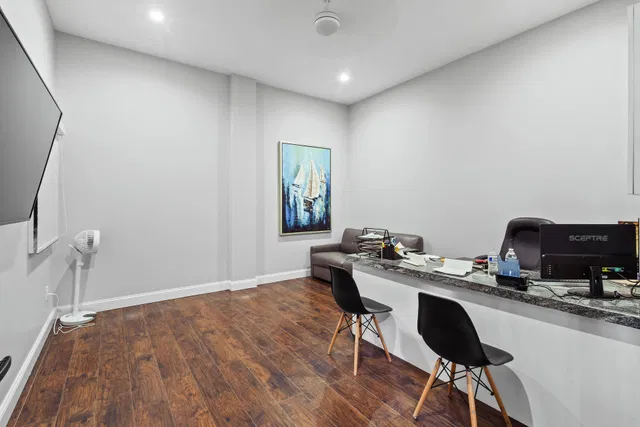  Unit 126 photo 12