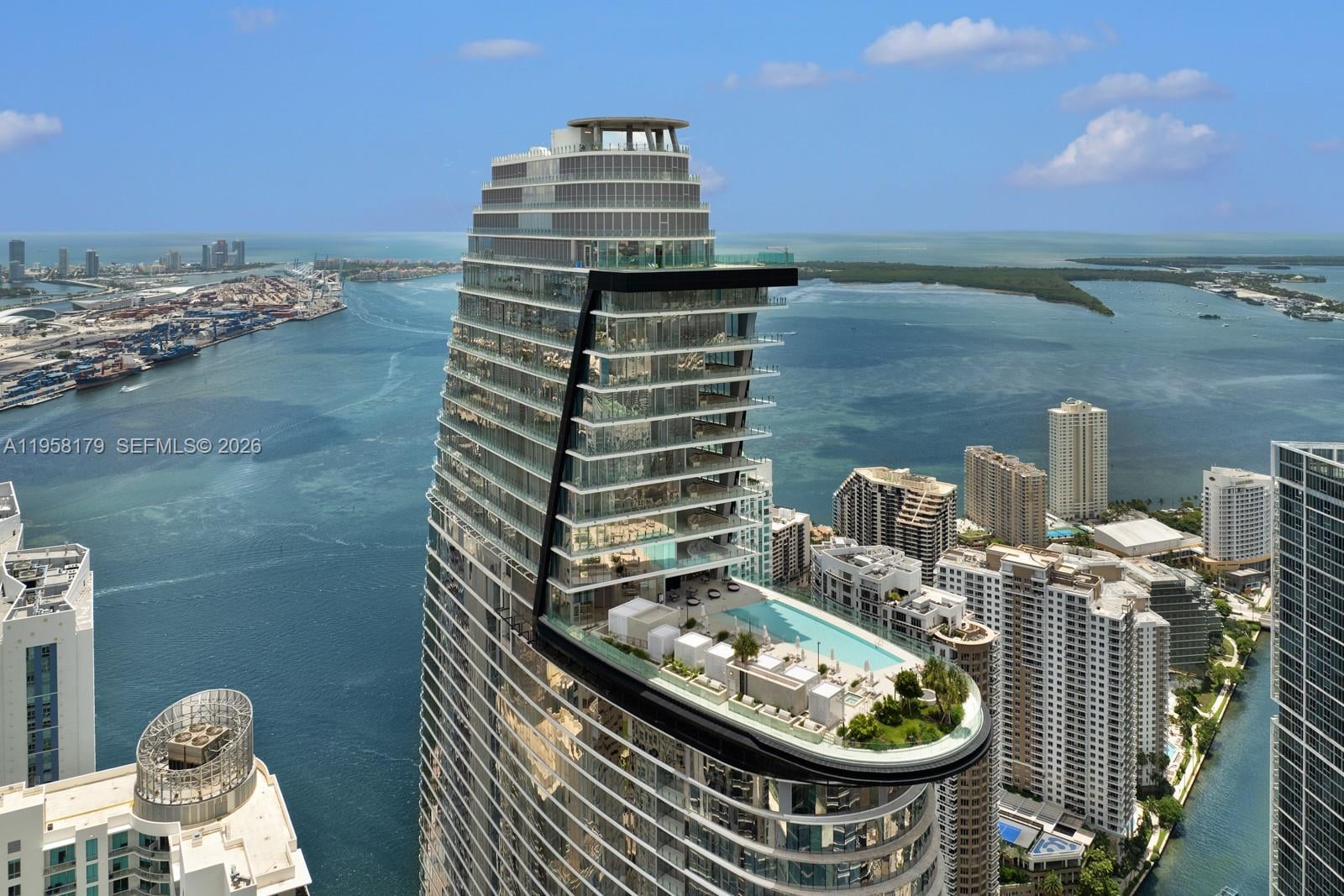 Aston Martin Residences 1101