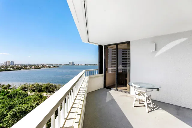 Singer Island Unit 9d photo 13