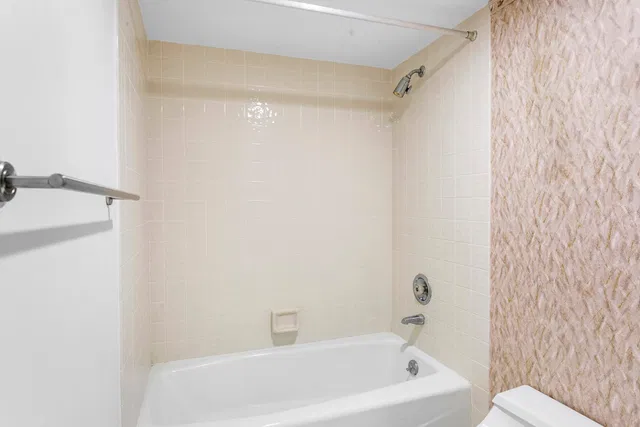 Singer Island Unit 9d photo 24
