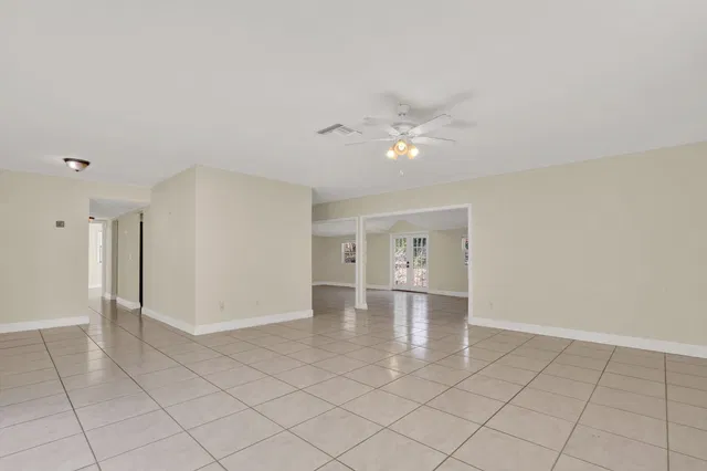 Residence photo 6