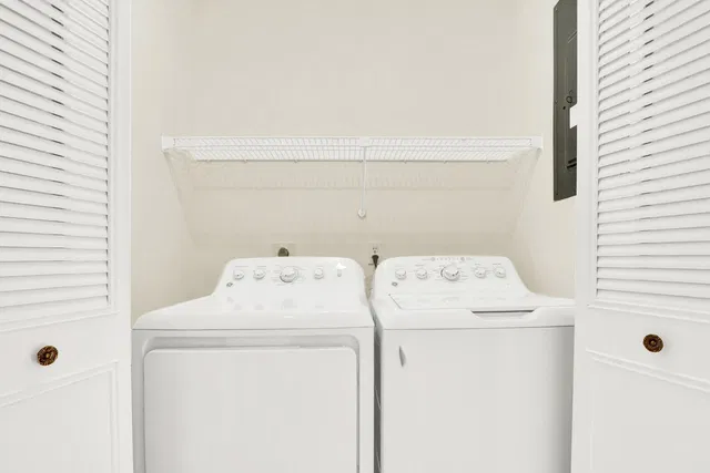 Residence photo 30