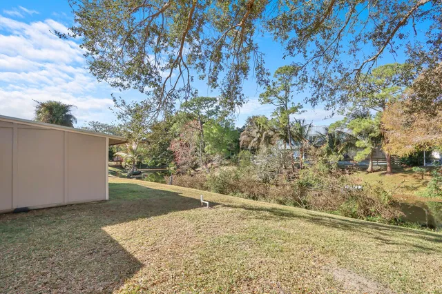 Residence photo 32