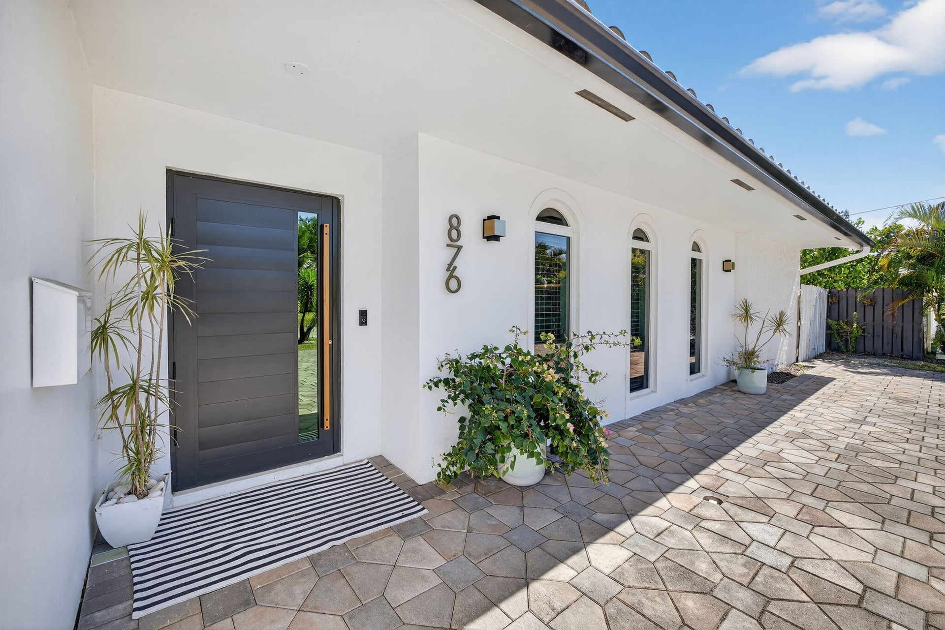 Residence photo 3