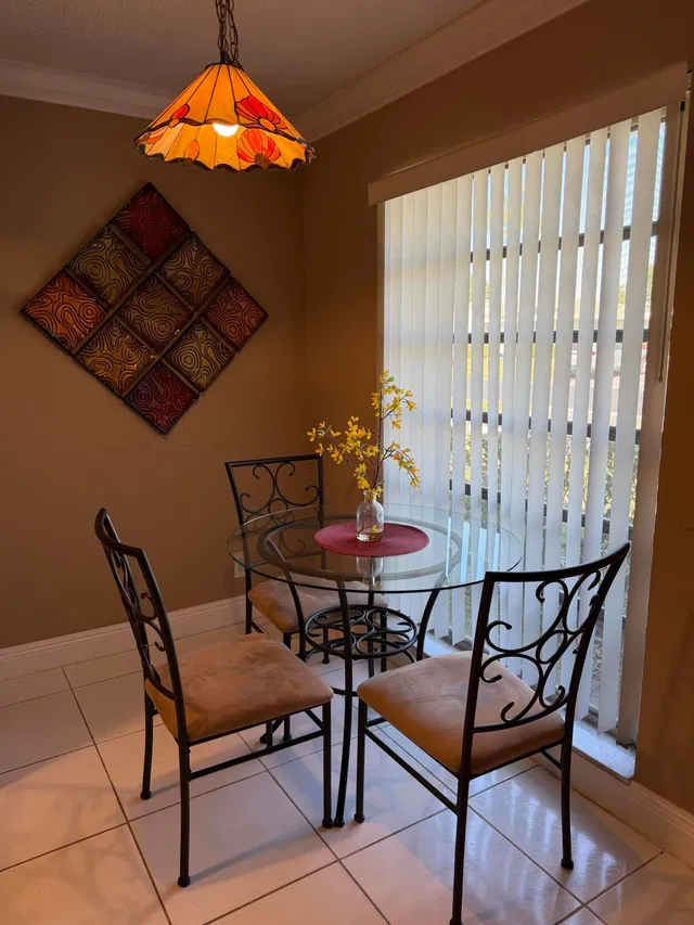 Residence photo 2
