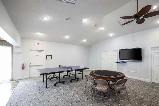 Residence photo 20