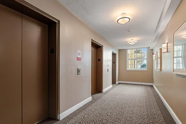 610 Clematis Unit 338 photo 18
