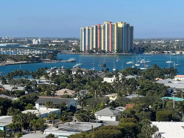 Singer Island Unit 906 photo 2