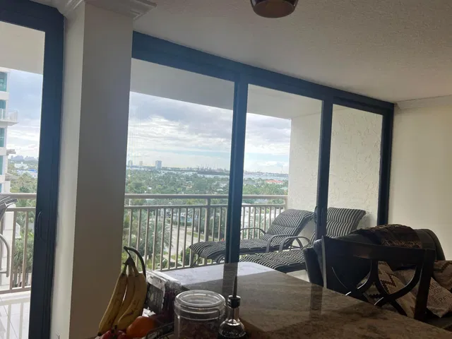 Singer Island Unit 906 photo 13