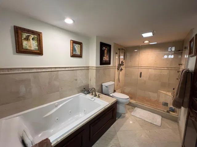 Singer Island Unit 906 photo 22