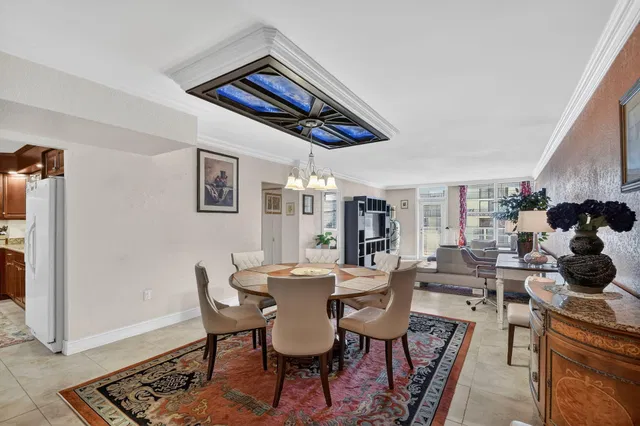 The Patrician of Palm Beach Unit 520 photo 2