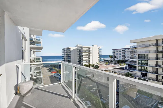 The Patrician of Palm Beach Unit 520 photo 11